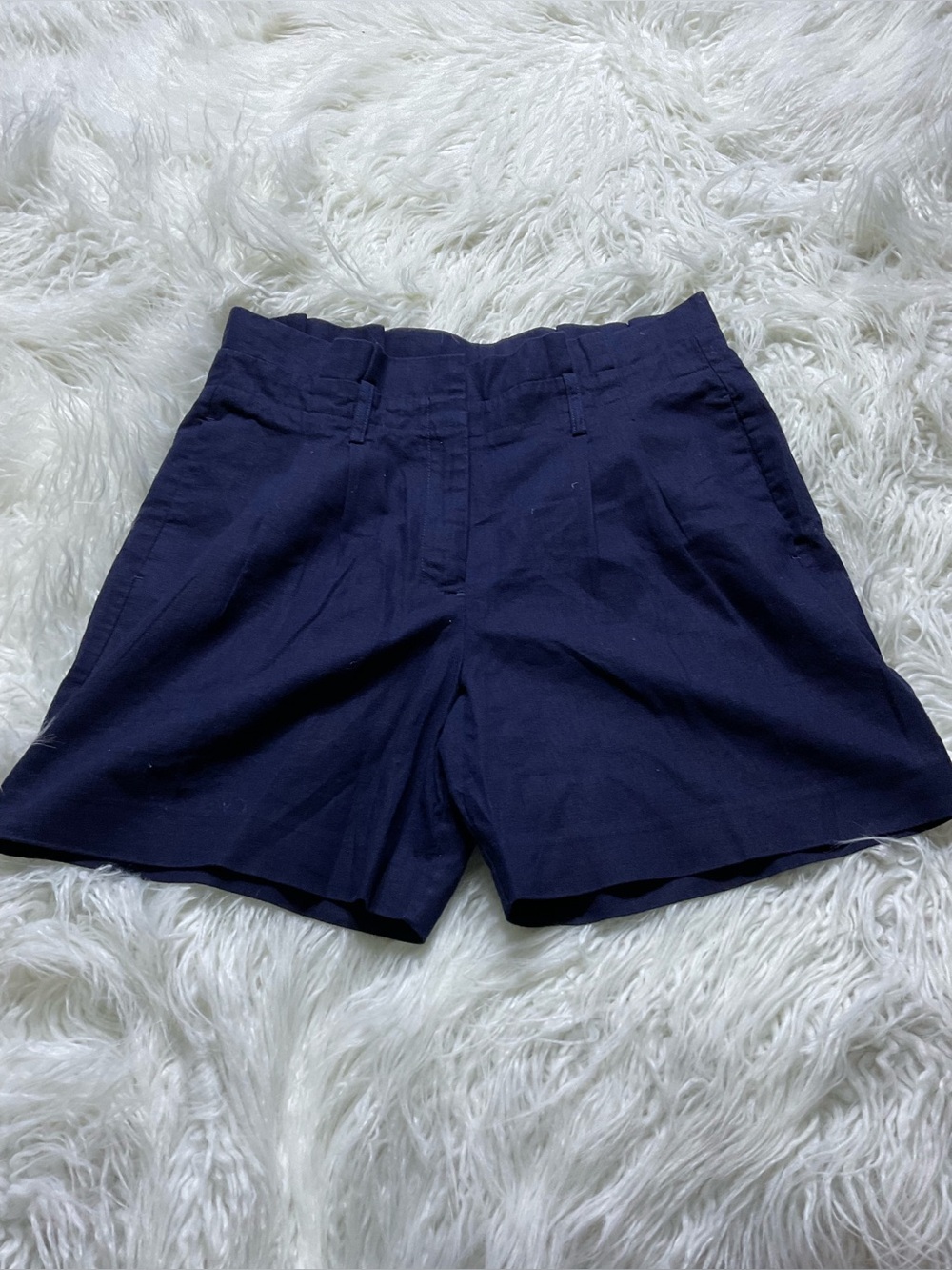 Boden pleated navy blue linen-blend shorts